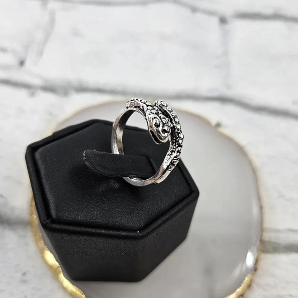 Textured Snake Adjustable Fashion Ring A12 x3 - Picture 4 of 7